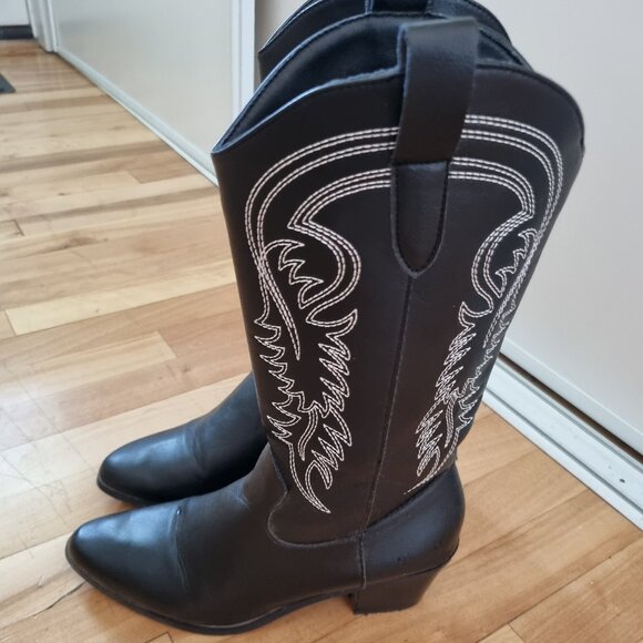 Black cowboy boots with white stitching - Picture 4 of 8